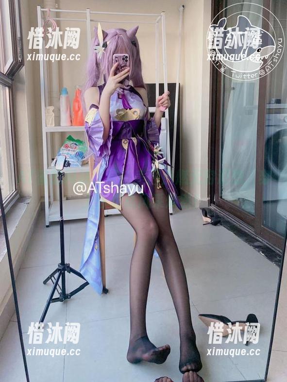AT鲨 AT鲨的网袜,最新美图点燃无穷遐想,穿上去想必风采焕然!