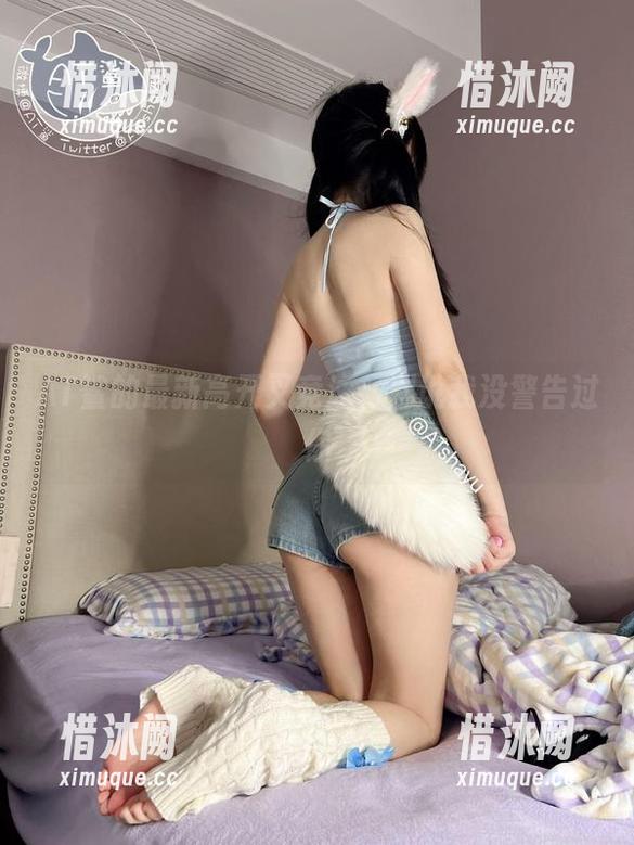 AT鲨的最新高开叉竞泳，别说我没警告过你