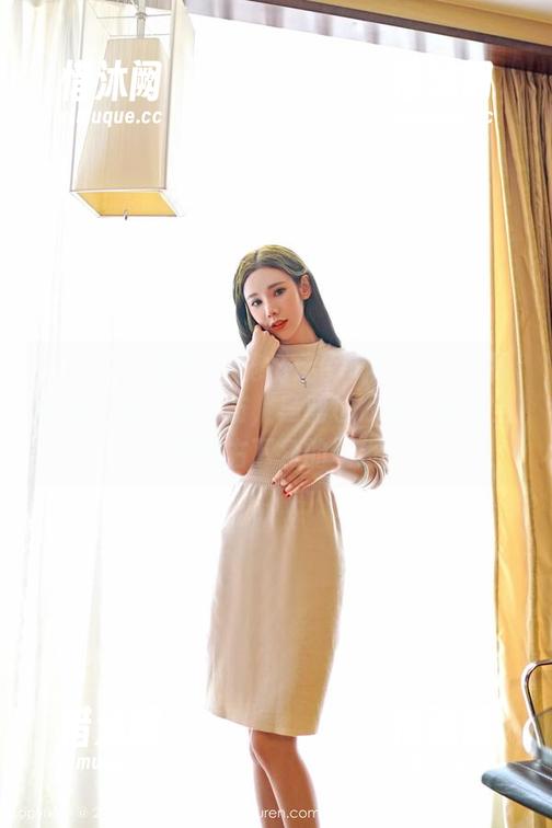 Feilin嗲囡囡 - 施忆佳KITTY的水手服原图，完全不设防，乌鸦也惊呆，真想当我桌面右下角的壁纸。
