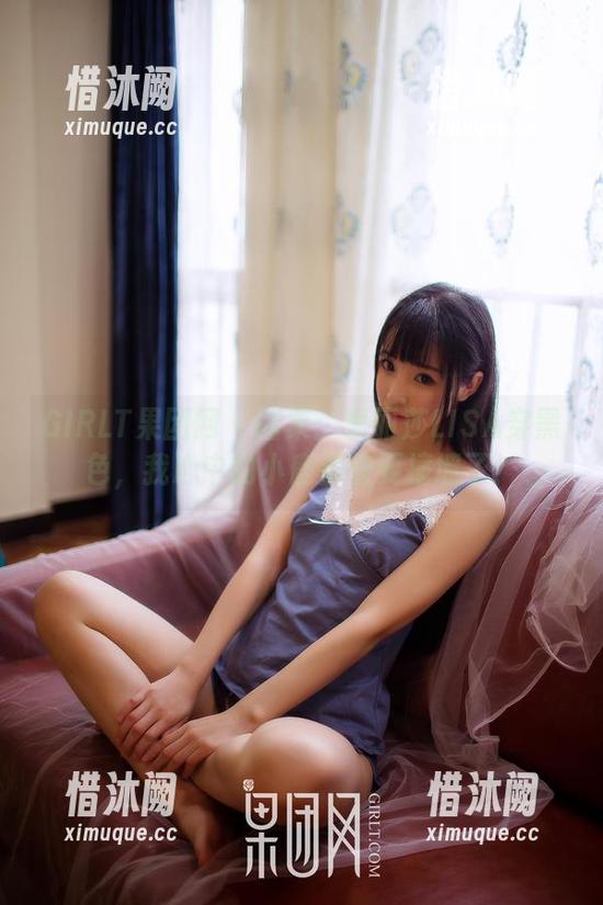 GIRLT果团网-爱丽莎LISA GIRLT果团网 - 图集:爱丽莎LISA穿黑色,我心中的小鹿都快要撞墙了!
