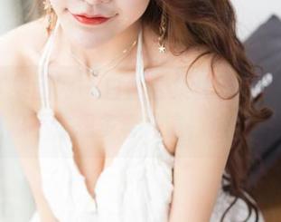 GIRLT果团网 – 白丝合集里的蜜桃Q妹儿，让我忍不住想多看几遍，这是魔力吗？