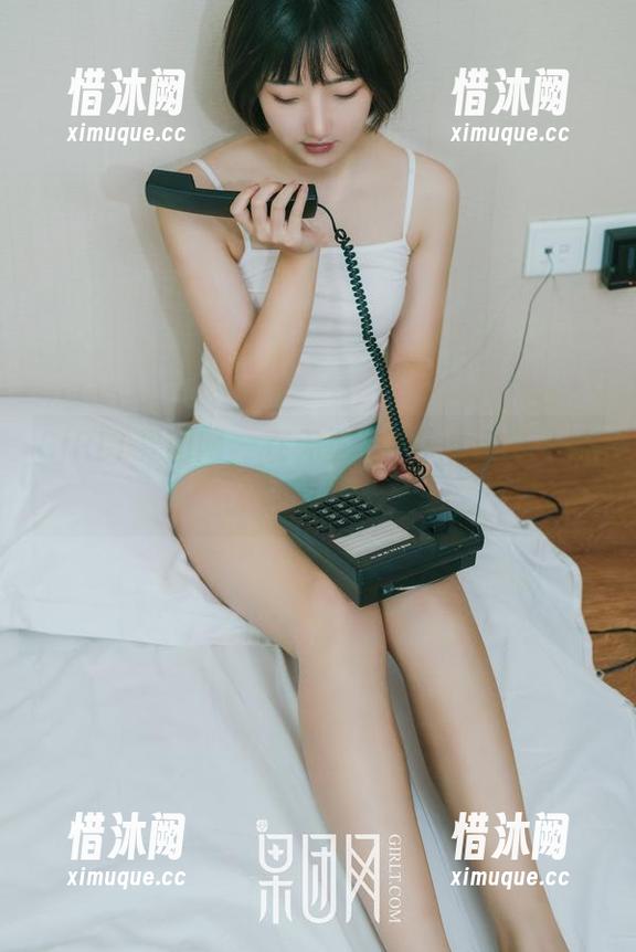 GIRLT果团网 - 在无圣光下，黄歆苑与网袜的趣事