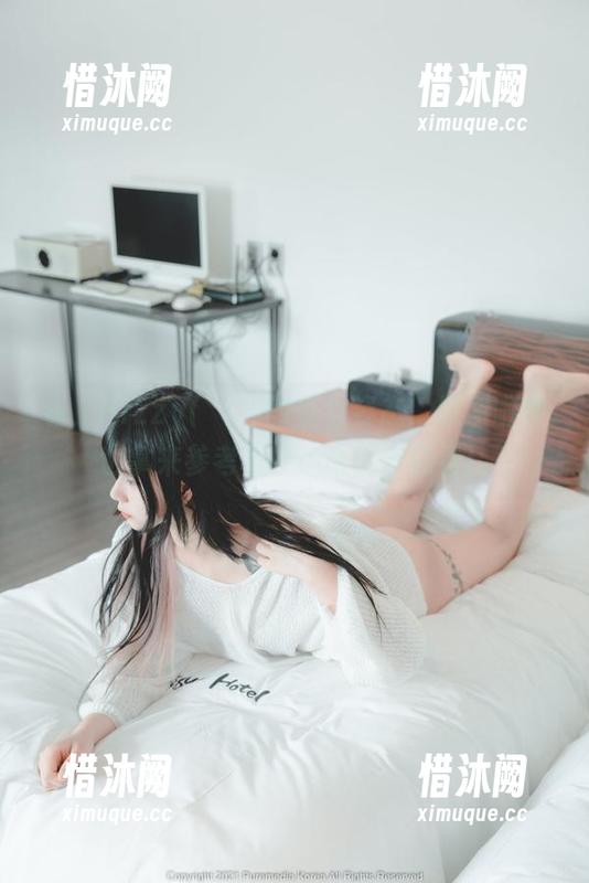 看，Hizzy(히지)的少女姿态，原图顺便也拿来参考下，cos玩家必看！