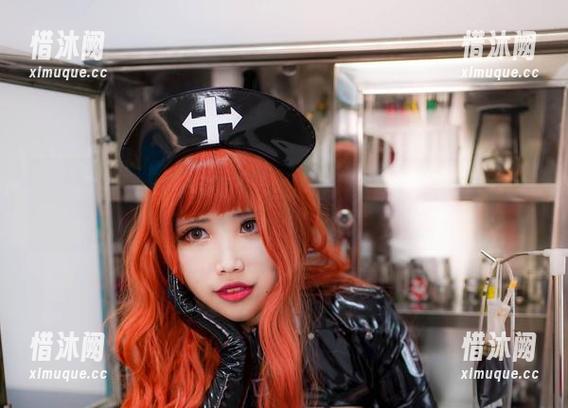 KaYa萱 “KaYa萱,礼服,和我的天马行空:这一切捉摸不透的美好,原图看看吧!”——咳!轻松点。