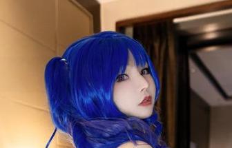 看Kitkat Cosplay怎麼化身奶牛：图片合集酷炫登场！