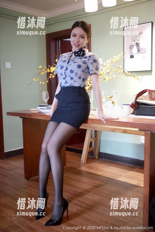 MFStar模范学院-NaNa_baby MFStar模范学院 - 想偷NaNa_baby的套装写真,结果被自己车到了一脸,真是丢脸的选择!