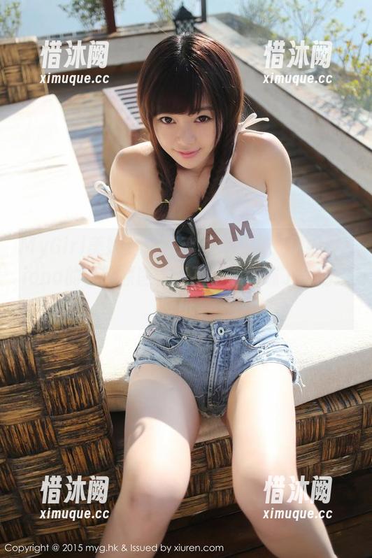 MyGirl美媛馆 - 灵魂画手指路！伊雨蔓Fiona的礼服原图，一不小心做成了我的新壁纸。