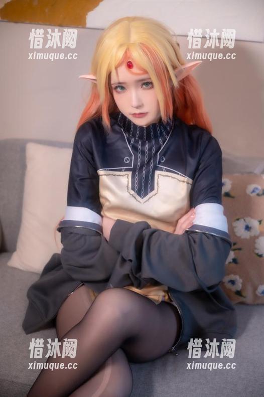 Quan冉有点饿：初音酱的私房美图，突然好想吃东西，哈哈。