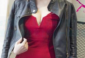 UGirls尤果网 – 免费又能下载？谭晓彤的职业装让你轻松上阵，一战成名！