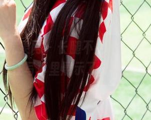 UGirls尤果网 – 长腿不止是长度，郝晴Grace在写真里展示了什么叫气场。