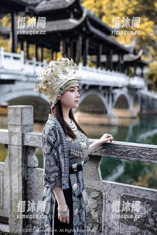 Xiuren秀人网 - 大琪琪Emily的泳装图集，看了只想下载，别说我没提醒你！