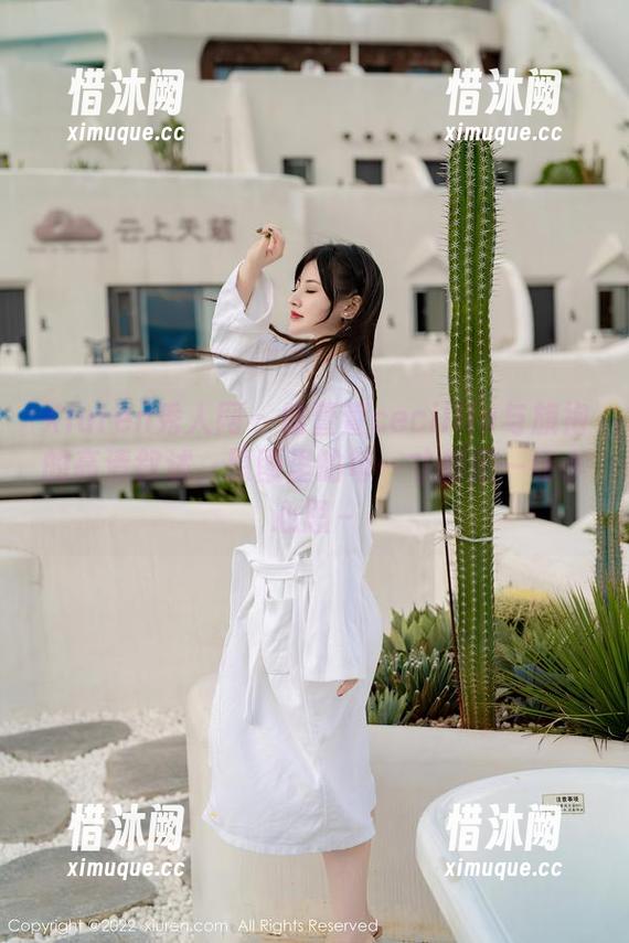 Xiuren秀人网 - 陆萱萱cecillia与旗袍的高清叙述，原图里的每一寸都是一场小心思～
