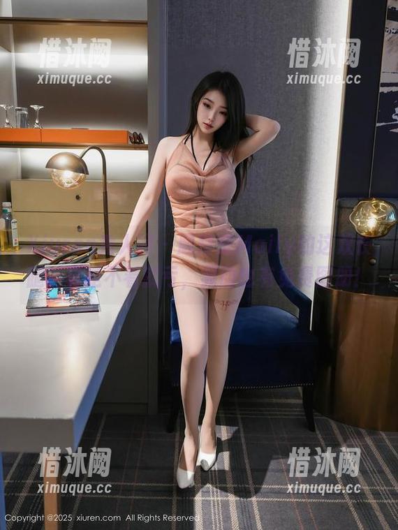 Xiuren秀人网-顾楚楚Maily Xiuren秀人网 - 顾楚楚Maily的这双长腿,真是不看就亏,晃动也有免费图册!