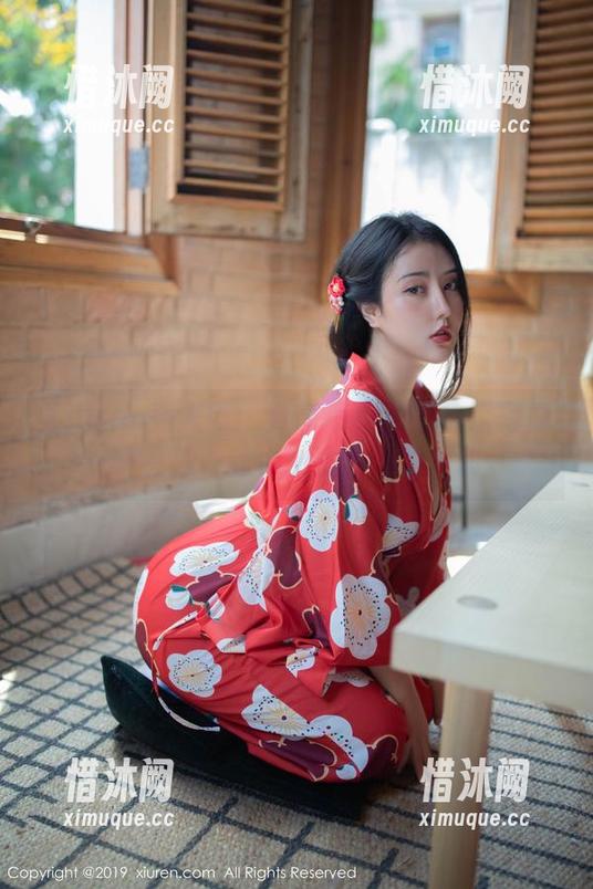 Xiuren秀人网-鹿小茜 Xiuren秀人网 - 分享鹿小茜的居家写真——有种‘我也想试试’的冲动。