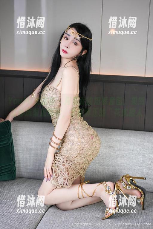 YouMi尤蜜荟-周思乔 YouMi尤蜜荟 - 周思乔的短裤套图:果然立体造型加短裤,才是真正的“花式撩人”!