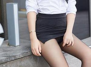 YouMi尤蜜荟 – 黄乐然的后院小花魁写真集再次更新，你准备好被惊艳了嘛？