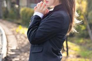 YouMi尤蜜荟 – 再说一次，黄歆苑的和服图包，真想问你选的这个款式是受到什么启发呢？