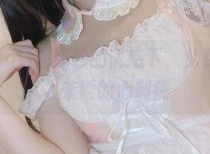 在shimo霜月婚纱的诱惑下，免费写真让人未婚的心刺痛
