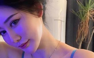 微密圈 – 不爱笑的赛琳的裤里丝写真集：一键下载，绅士注意别流口水！