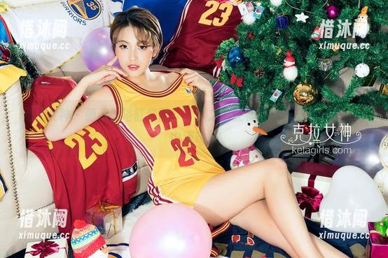 克拉女神 - 薇薇的浴缸套图，分享之余还有些蛛丝马迹，让人心中涌动。
