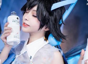 看，六二二同学的私房机车少女，撞出无畏气场！