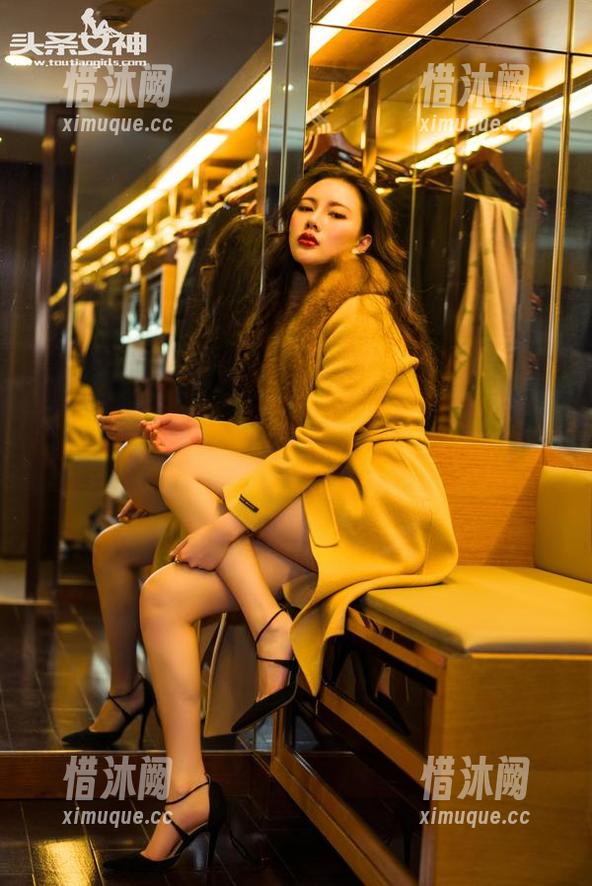 头条女神-王竹 头条女神 - 套图都有点流露了,王竹的镂空让我直呼“好家伙”