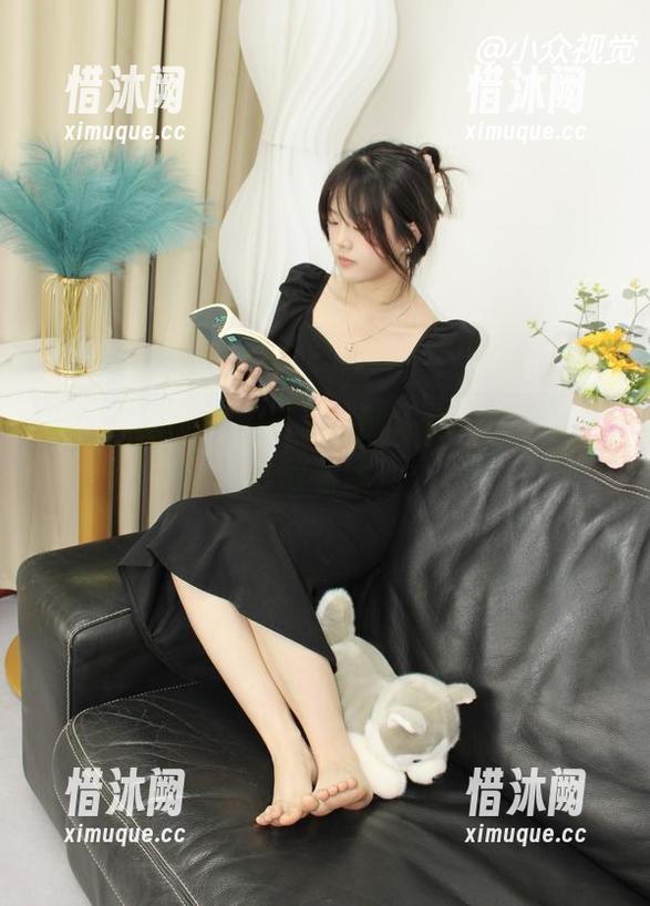 小众视觉-玲玲 小众视觉 - 玲玲裤里丝的写真,胆子大约才敢看哦!