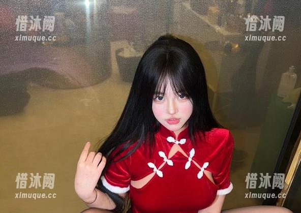 小优优子 微密圈 - 小优优子在浴缸里的写真:是泡泡还是艺术品?