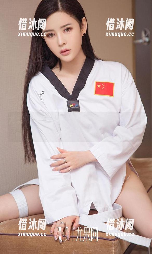 尤果网-葛征model 尤果网 - 最新白色系列,葛征model又在挑战我的审美极限。