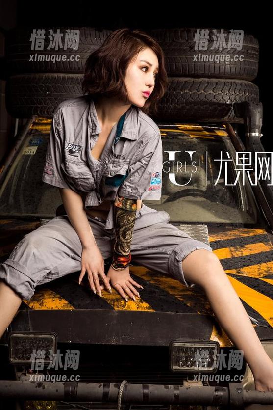 尤果网 - 诗朵雅全套裸足原图，走起路来都有风！
