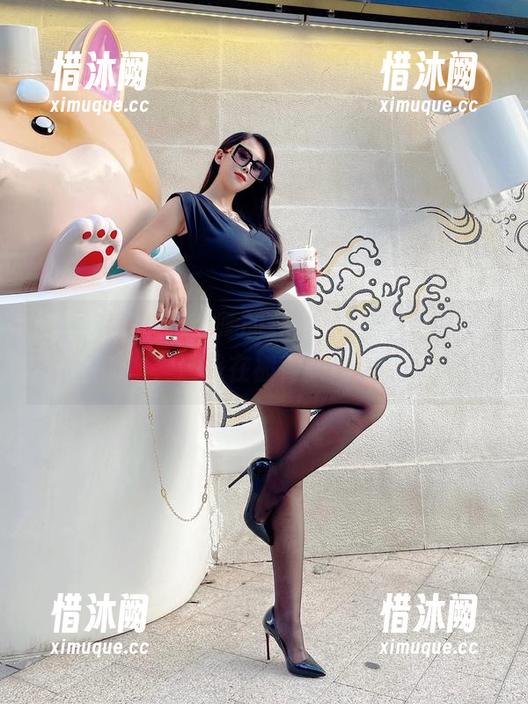 张老师 微密圈 - 看张老师的礼服图集,是在欣赏,还是在被俘获呢?