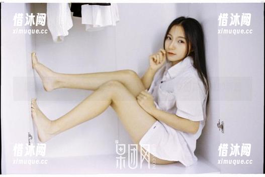 果团网 - 不同凡响的灰丝！尹意纯带你纵享图库下载的新意