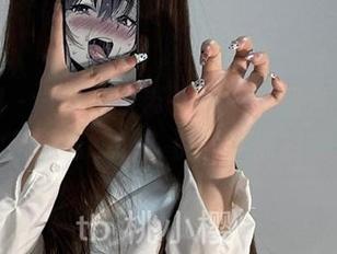 微密圈 – 桃沢樱呀带来的裤里丝合集—这次有没有更花哨的？资源多点我能接受！