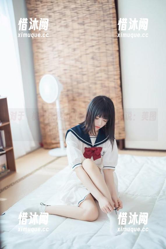 对于桜桃喵未熟3的写真，我只想说：美图不怕一万，只怕万一！