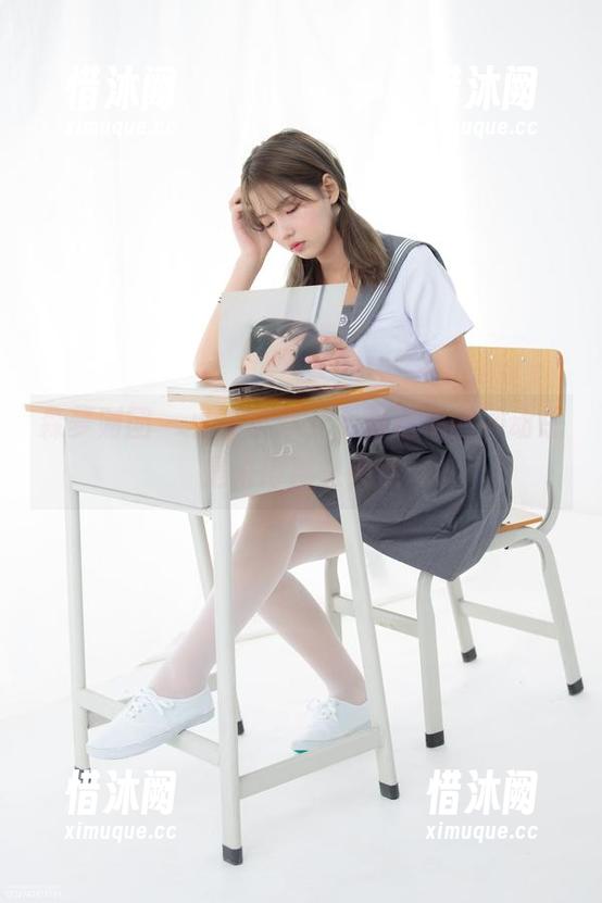 森萝财团 - 小夜学妹，下载这稿的冲动总是来得那么突然