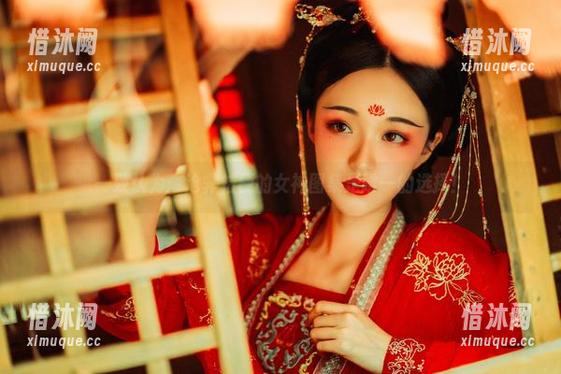一致认为：沧霁桔梗的女神图集是唯一的选择！