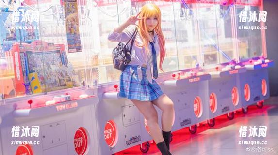 洛可ss的体操服，原图、写真都无意中点燃了些许暧昧。
