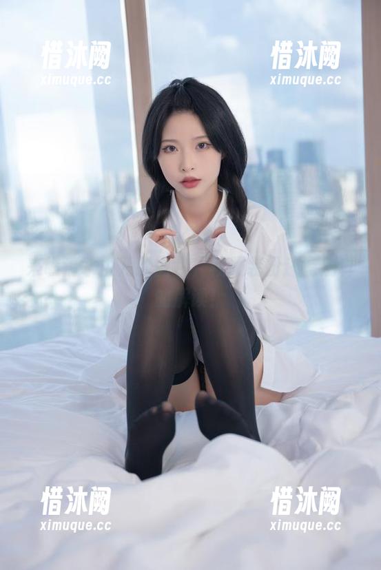 来瞧清水由乃的图包，校服装扮还有别样的解读！