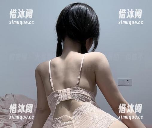 火龙果羊 微密圈 - 火龙果羊的泳装图册——免费的,但够不够养眼,还有待观察