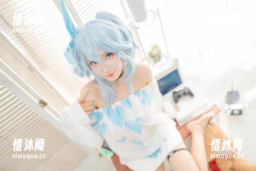 无圣光也散发光芒：狐萝卜呦的柴郡音乐绚烂，450度审美品位