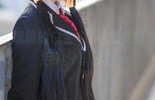 待在五更琉璃的白金Saki兔女郎，cos之后的分享时刻