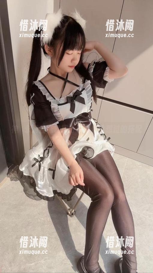神沢永莉丝袜套图分享：你没想过的搭配，保证让你惊掉下巴！