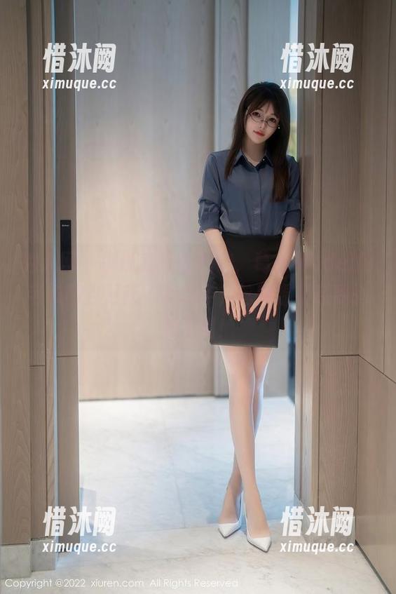 秀人网-葛征Model 秀人网 - 别说我没提醒你,葛征Model的毛衣图包更新,真稳了,这种温柔感我驰骋不羁!