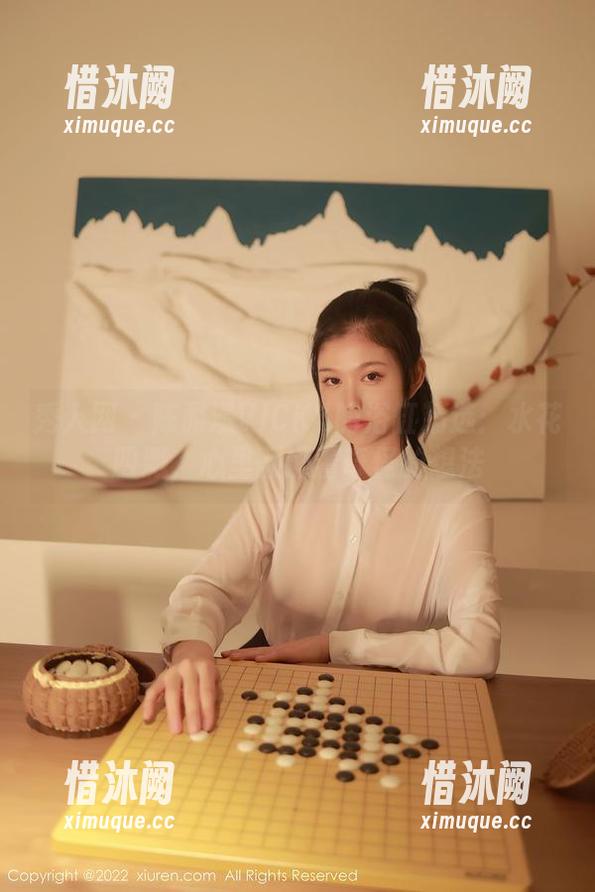 秀人网-陈雅漫VICKY 秀人网 - 陈雅漫VICKY的浴缸精选:水花四溅,心里翻涌着奇怪的想法