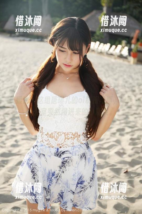 美媛馆 - 这组唐琪儿的ol制服写真，像是办公室突然闯进来的小精灵。