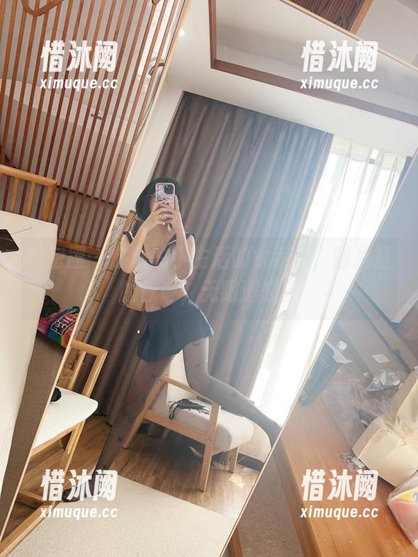 微密圈 - 胜利的小生活的水手裙，图片里的惊奇，无限遐想！