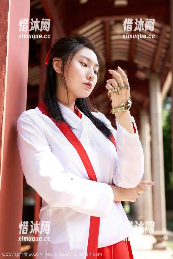 蜜桃社 - 选择杏子花嫁的理由：这不只是作品集，是精选的快活源泉！