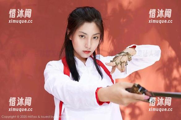 蜜桃社-陆萱萱Cecilia 蜜桃社 - 当陆萱萱Cecilia遇上毛衣,私拍资源总是让人期待但又飘忽不定。