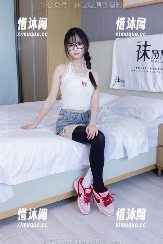 袜啵啵-芝士 袜啵啵 - 芝士的美腿全集,下载后分分钟陷入深思…