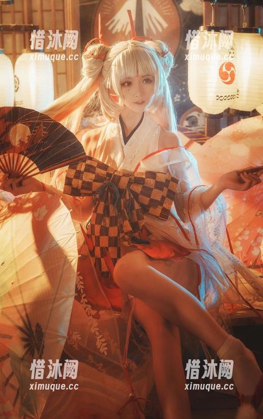 金鱼yui 金鱼yui小姐泡在水里,女仆照样优雅,难道是水里长大的?